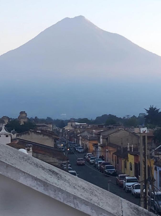 B&B Antigua Guatemala - Hotel Vista al Cerro - Bed and Breakfast Antigua Guatemala