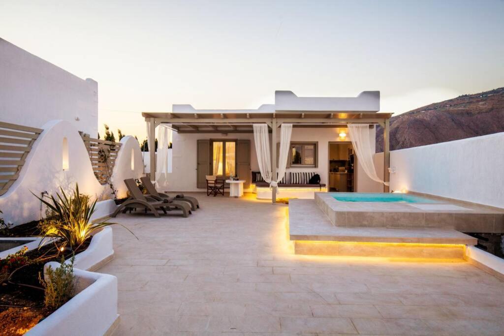 DAFNES VILLA 2 - Ferienwohnung Perivolos