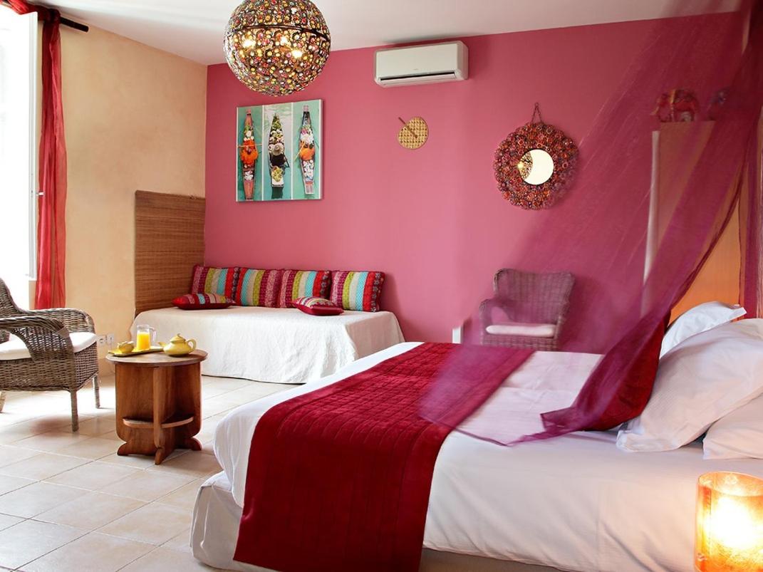 Twin Room with Shower