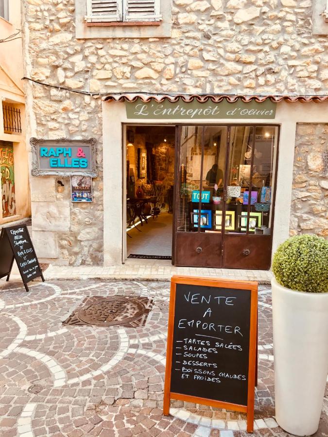 Artistic Antibes Apartment - B&B Antibes