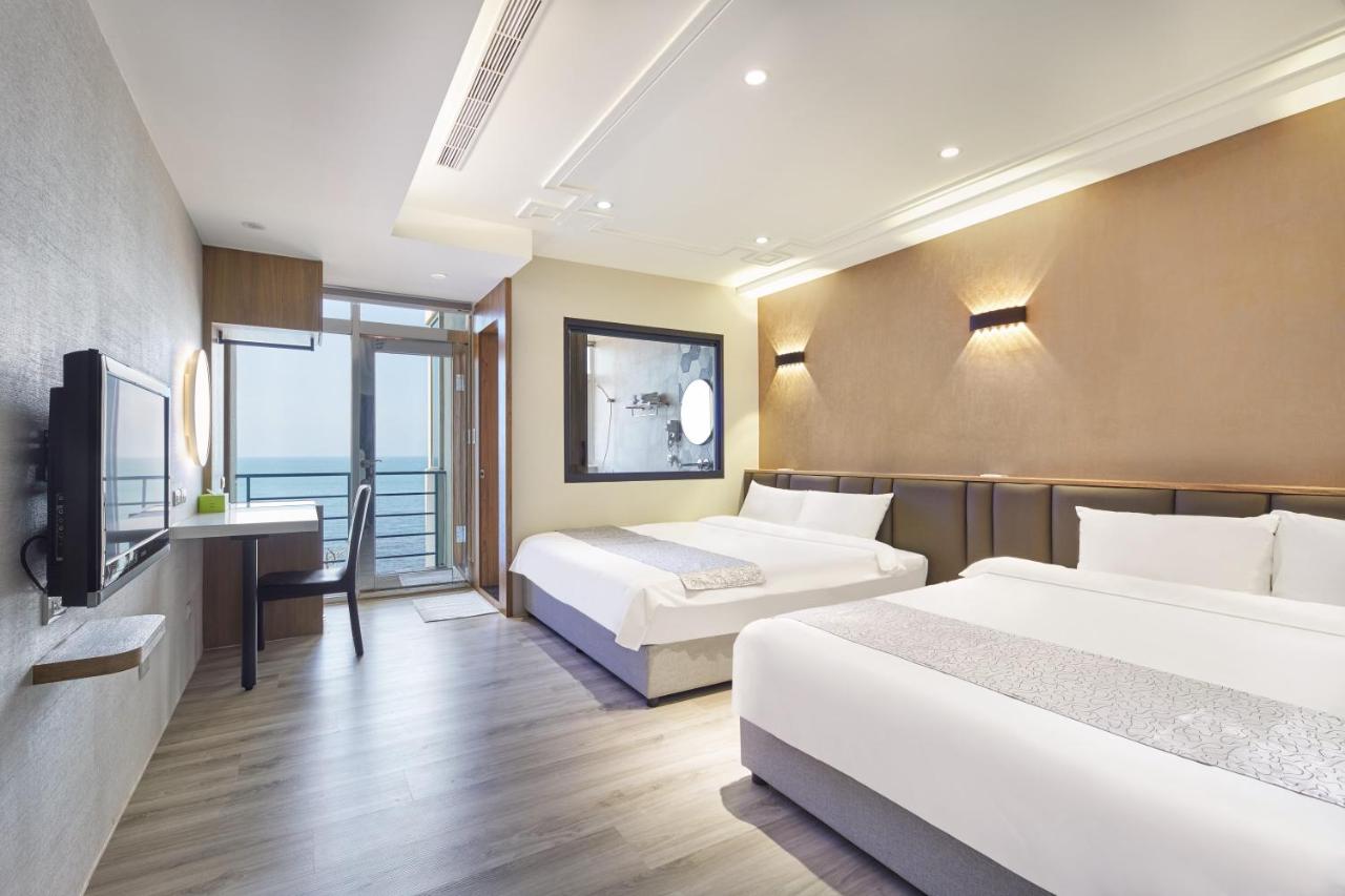 Family Room with Sea View