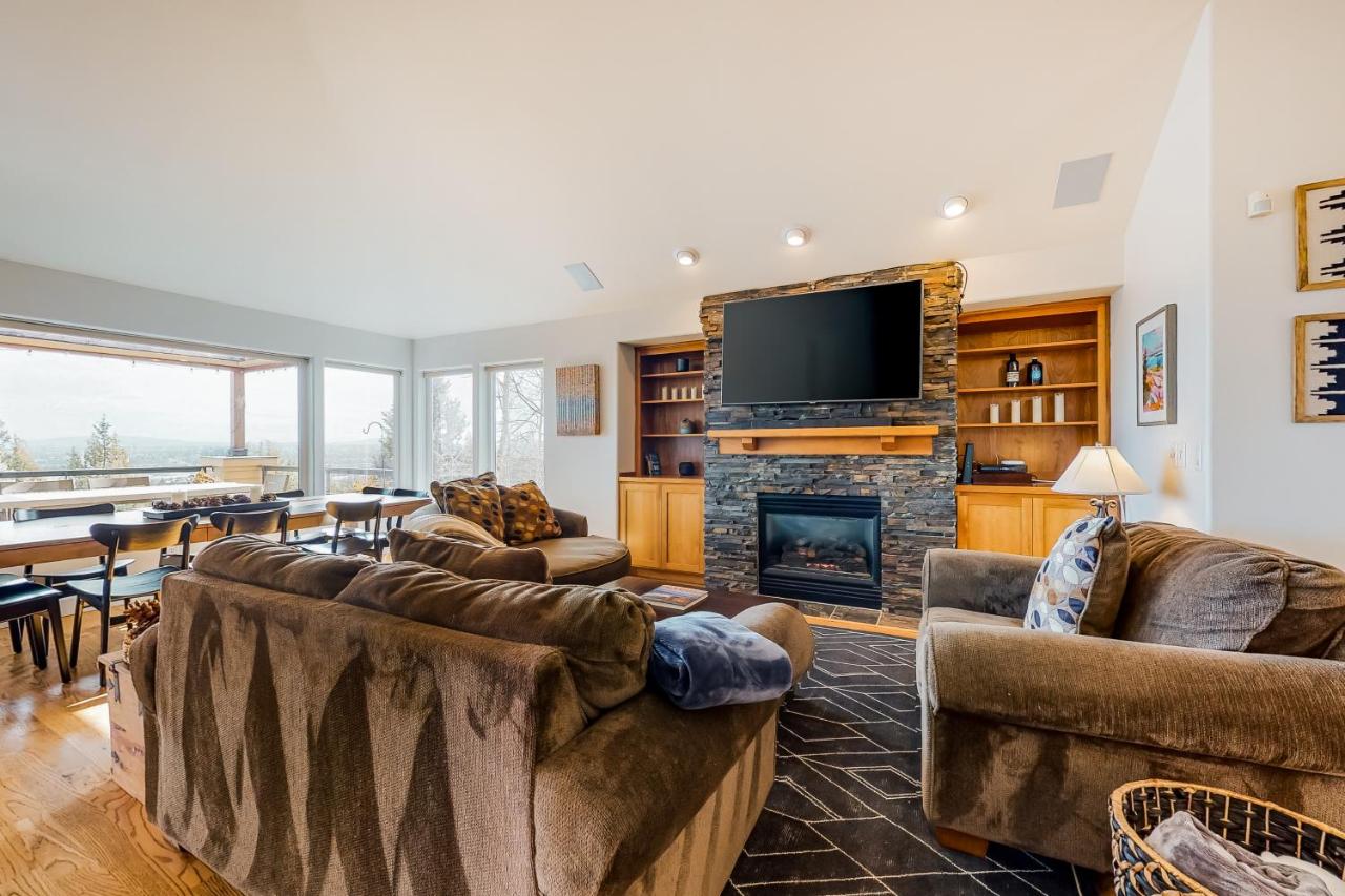 Whiskey Mountain Lookout - B&B Bend