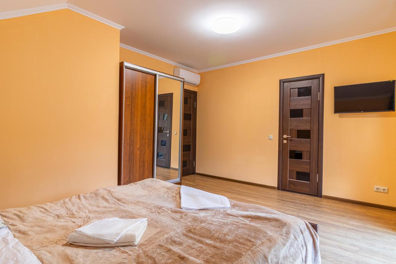 Doppelzimmer mit Balkon