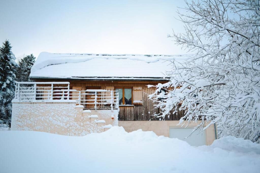 Chalet Loulou, massif central, Le Mont-Dore - Bed and Breakfast