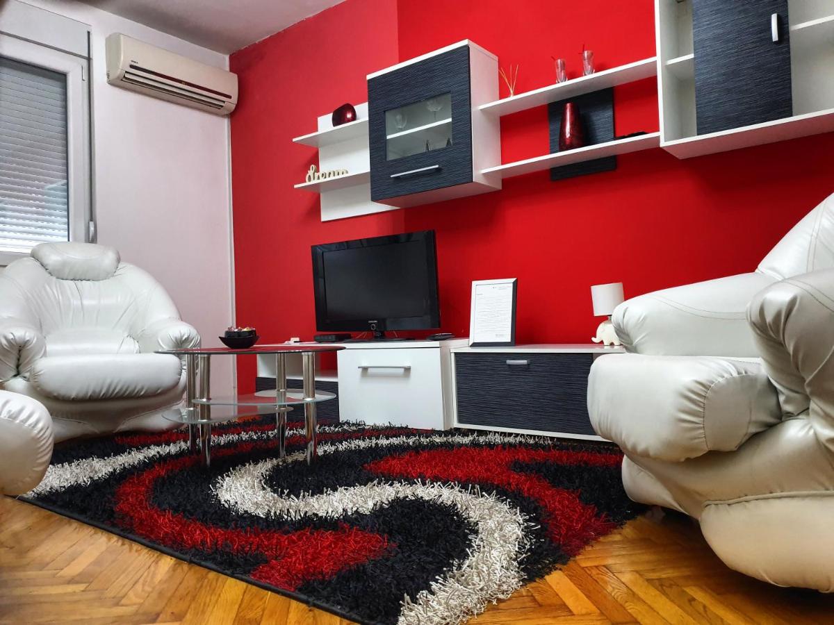 B&B Smederevo - Apartment Centar Deluxe - Bed and Breakfast Smederevo