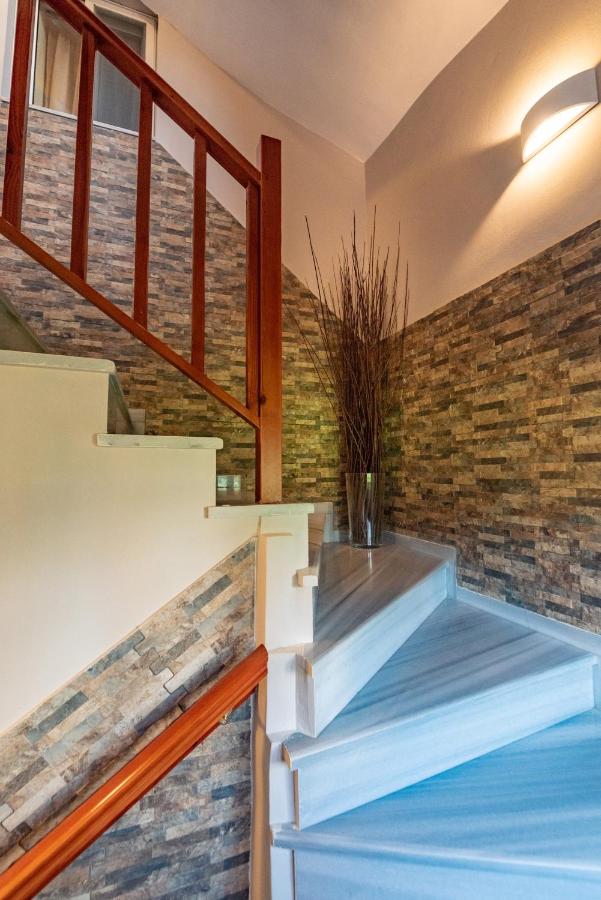 Suite with Mountain View