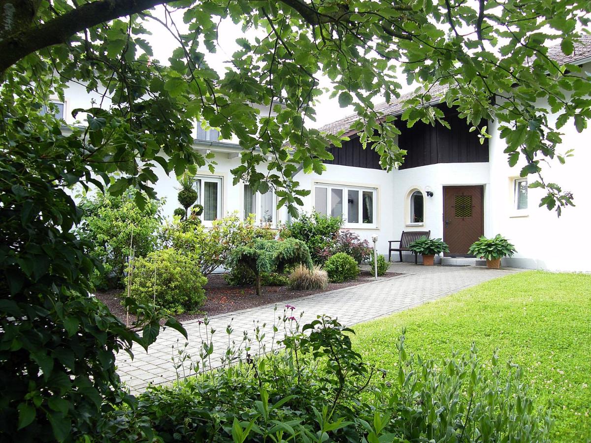 B&B Bad Griesbach - Landhaus Oberrainer - Bed and Breakfast Bad Griesbach