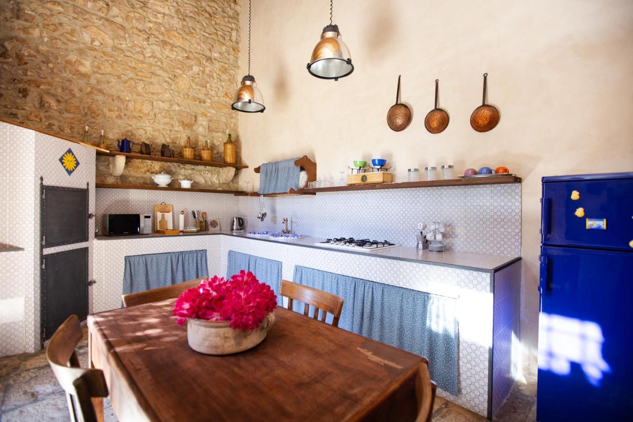 B&B Santa Croce Camerina - IzzHome Country - Bed and Breakfast Santa Croce Camerina