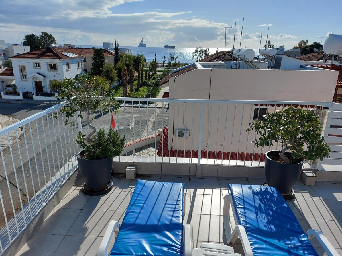 B&B Larnaca - George Roof Garden Apartment - Bed and Breakfast Larnaca
