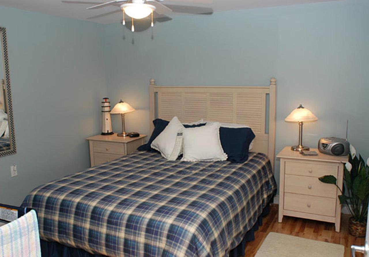 Suite Lit Queen-Size Accessible aux Personnes à Mobilité Réduite - Vue sur Océan