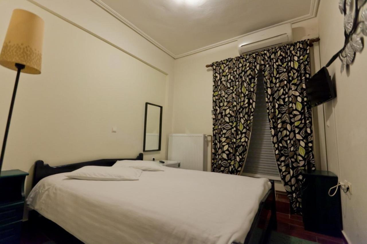 Double or Twin Room with Side Sea View