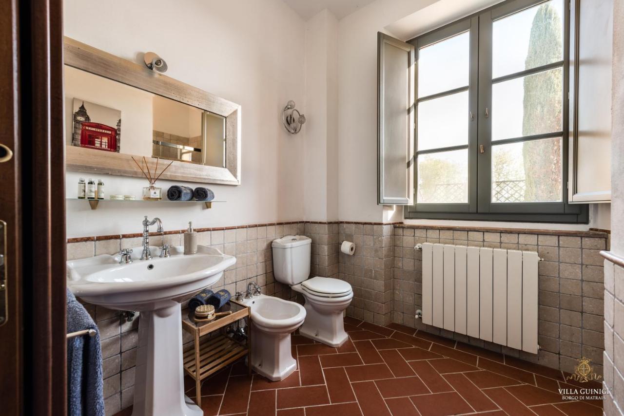 Executive Two-Bedroom Apartment with View and Private Garden and Patio