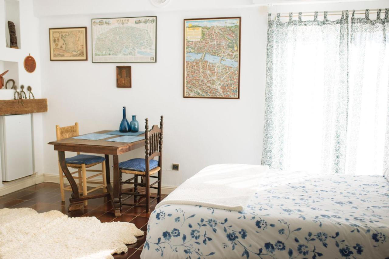 Queen Room with Shared Bathroom