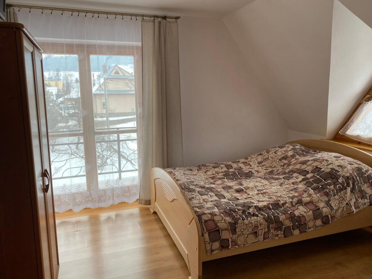 Dreibettzimmer mit Balkon