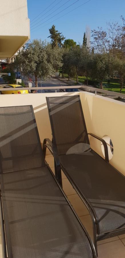 CLOVER 3m to panormou metro station - Bed and Breakfast