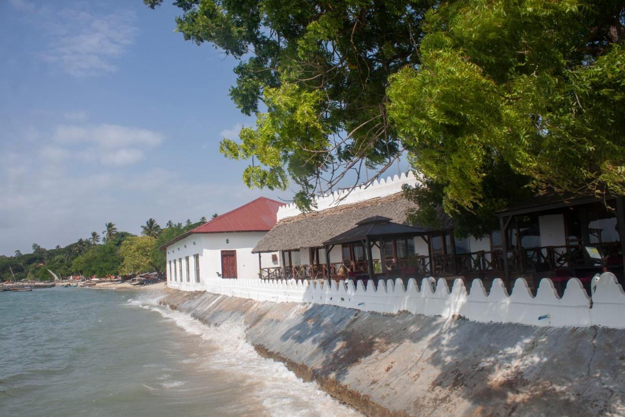 B&B Zanzibar - Sea View Beach Hotel - Bed and Breakfast Zanzibar