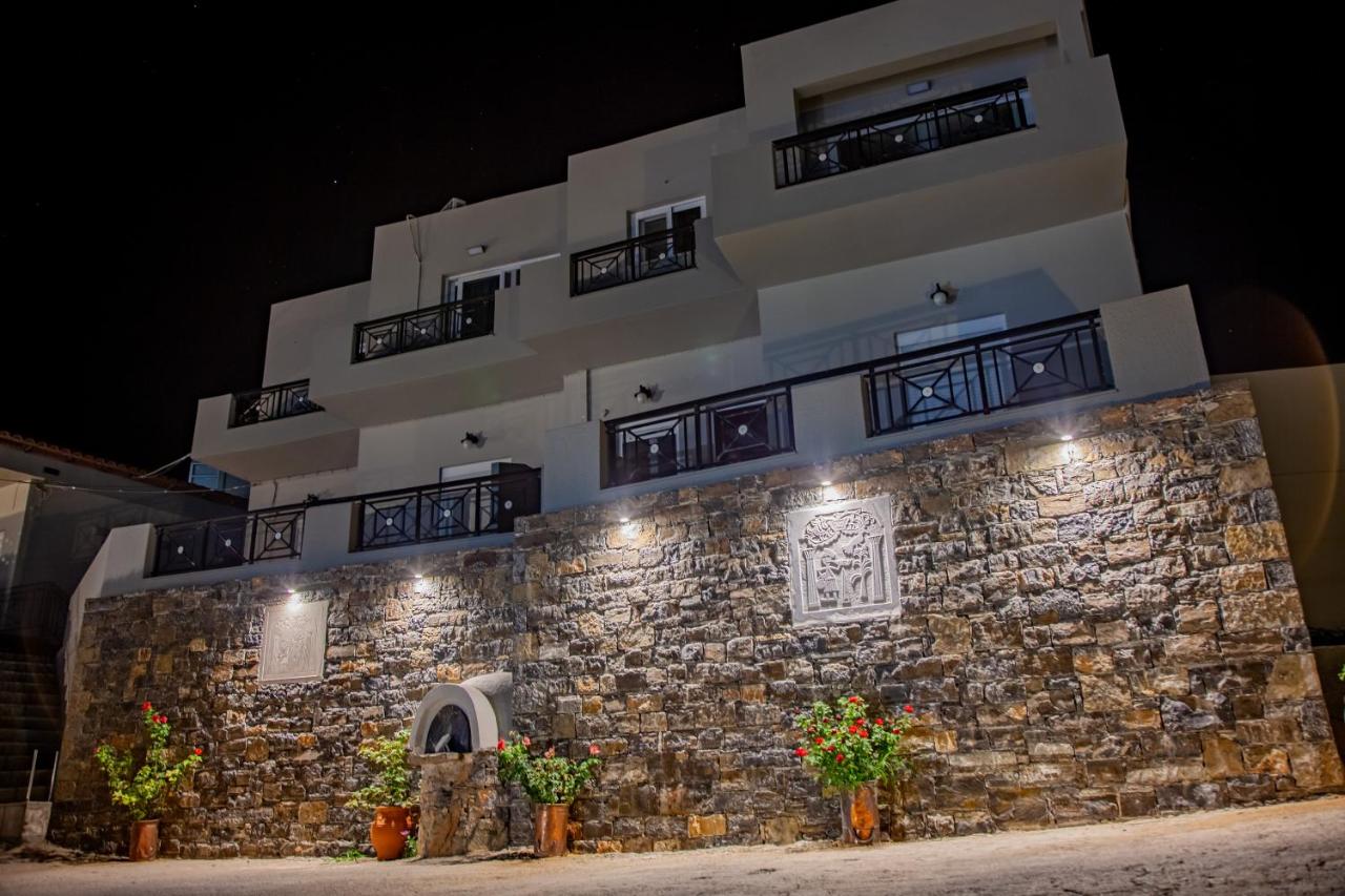 Kavousanos Apartments - Chambres d’hôtes Astrinó
