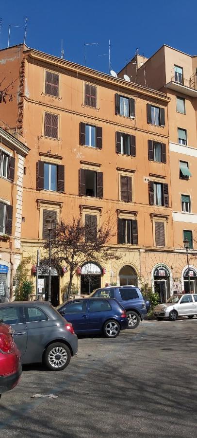 Retro Rooms Termini - B&B Roma