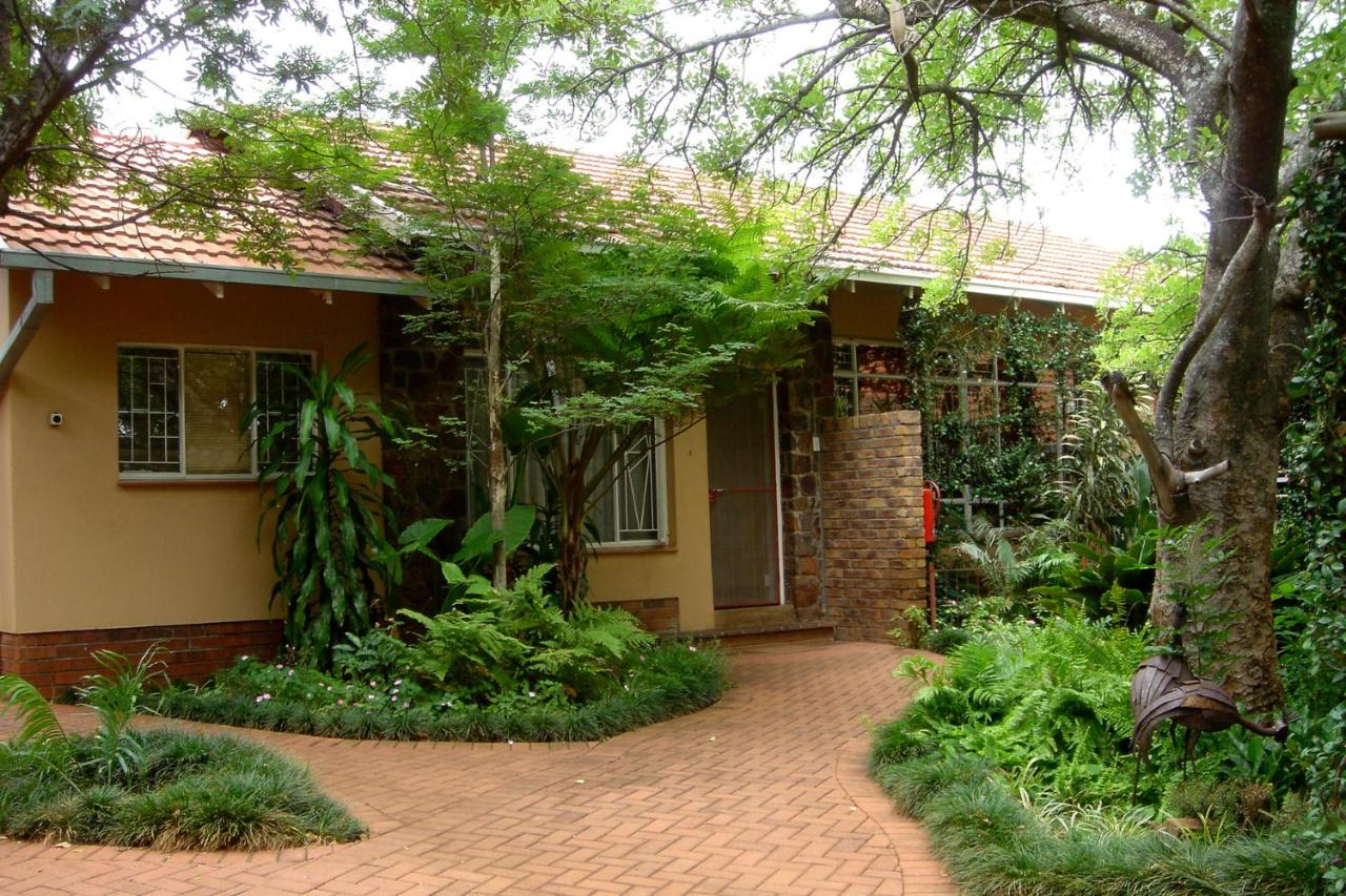 Selati 103 Guest Cottages - B&B