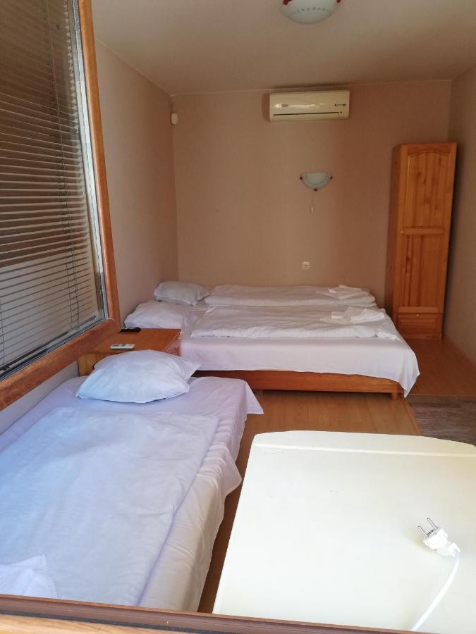 Dreibettzimmer mit eigenem Bad