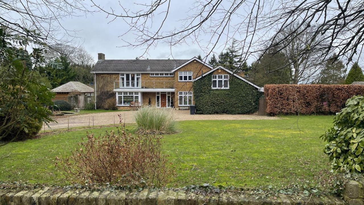 B&B Aston Rowant - Stunning Oxfordshire 5 Bedroom House in 2 acres - Bed and Breakfast Aston Rowant