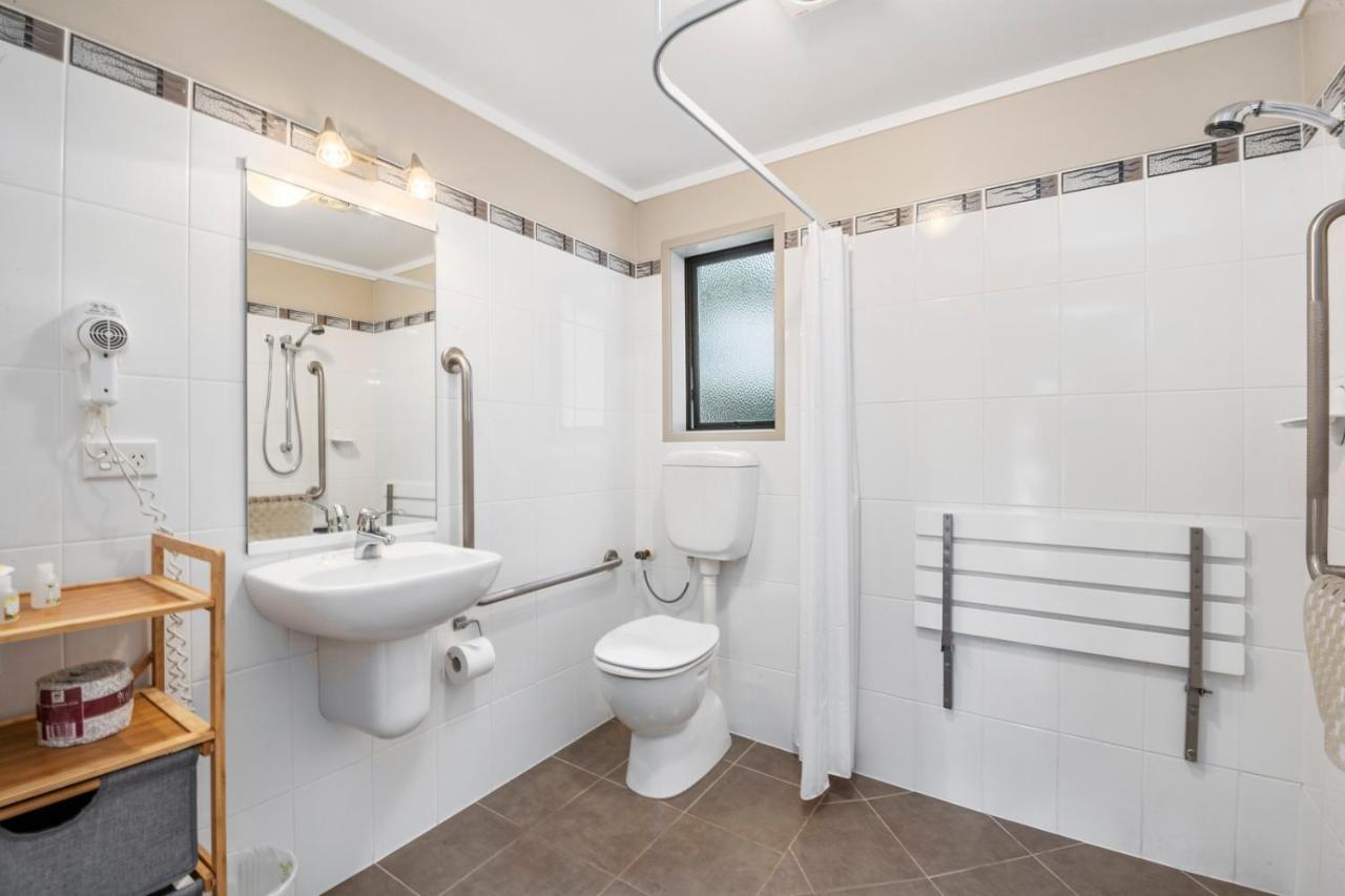 One-Bedroom Suite - Disability Access