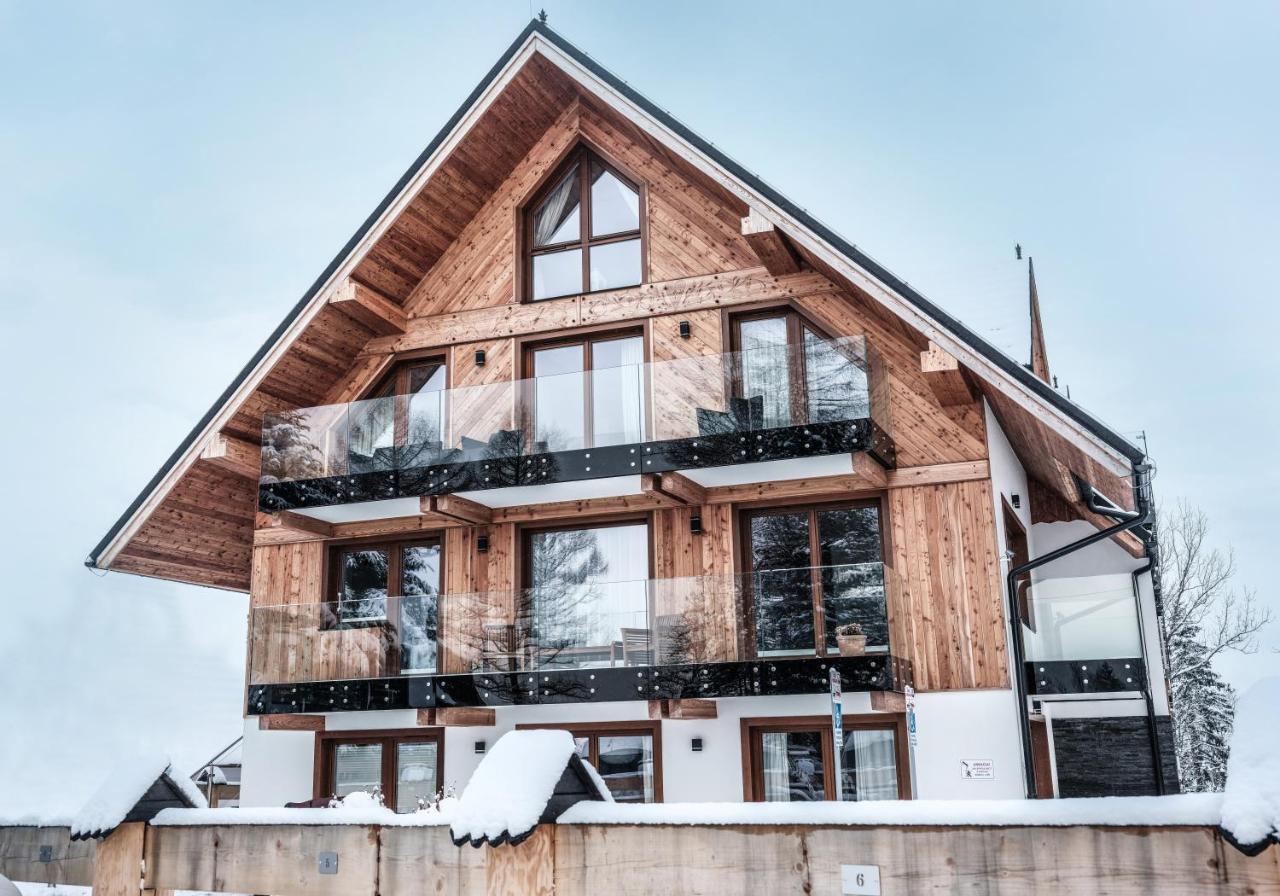 ZAKOZNAMI- Willa WYWCZAS - B&B