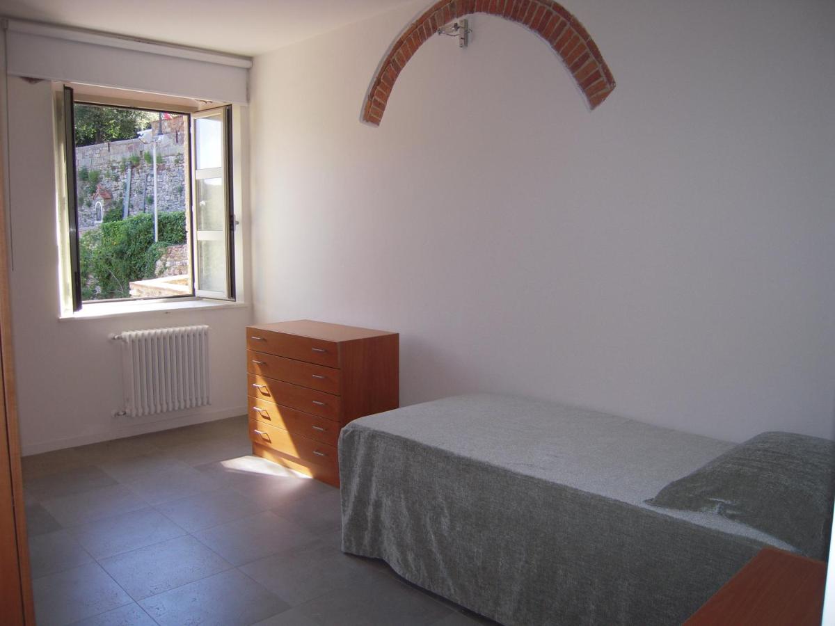 Two-Bedroom Apartment with Balcony (3 Adults)