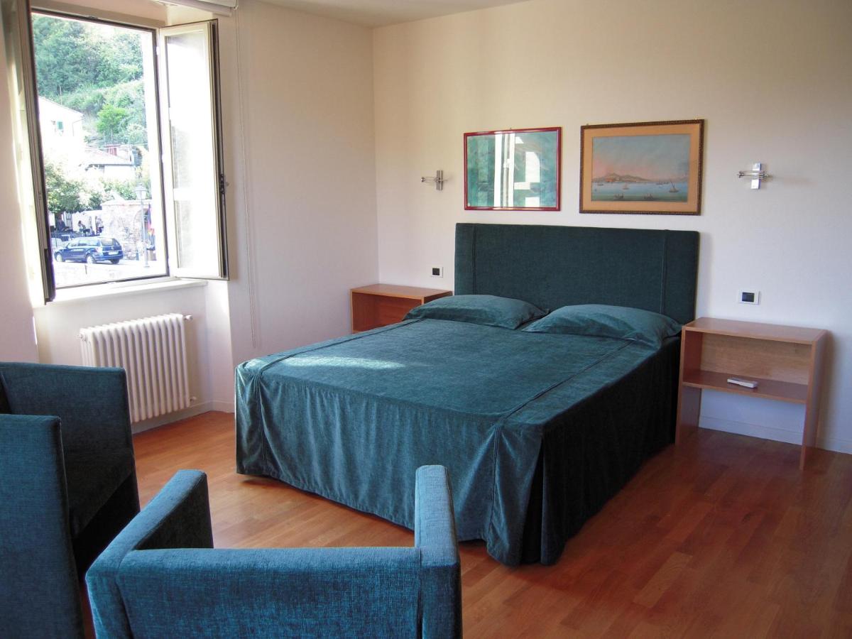 Two-Bedroom Apartment with Balcony (4 Adults)