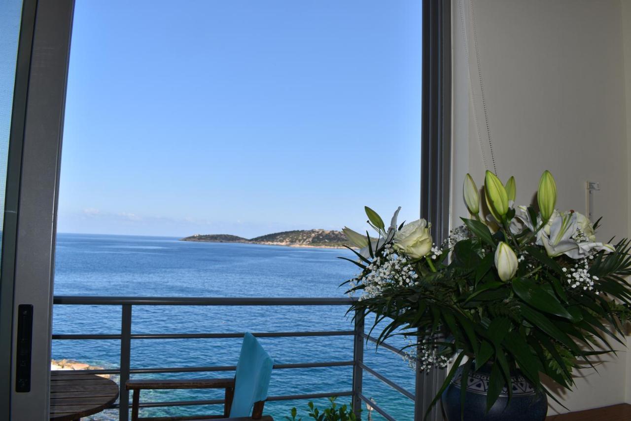 One-Bedroom Apartment with Sea View