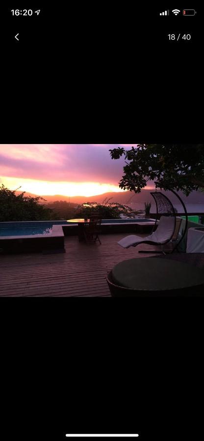 Studio Lit King-Size Deluxe