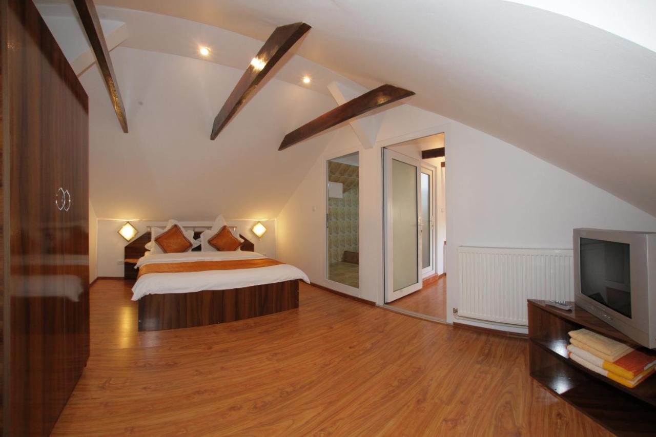 Two-Bedroom Suite