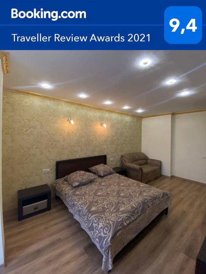вул Роксолани , 16 центр 300 м до бювету - B&B Truskavets