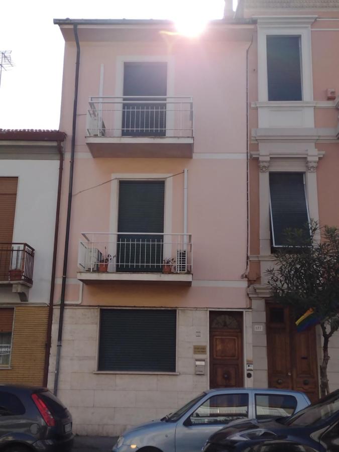 Mazzini Affittacamere - Chambres d’hôtes Viareggio