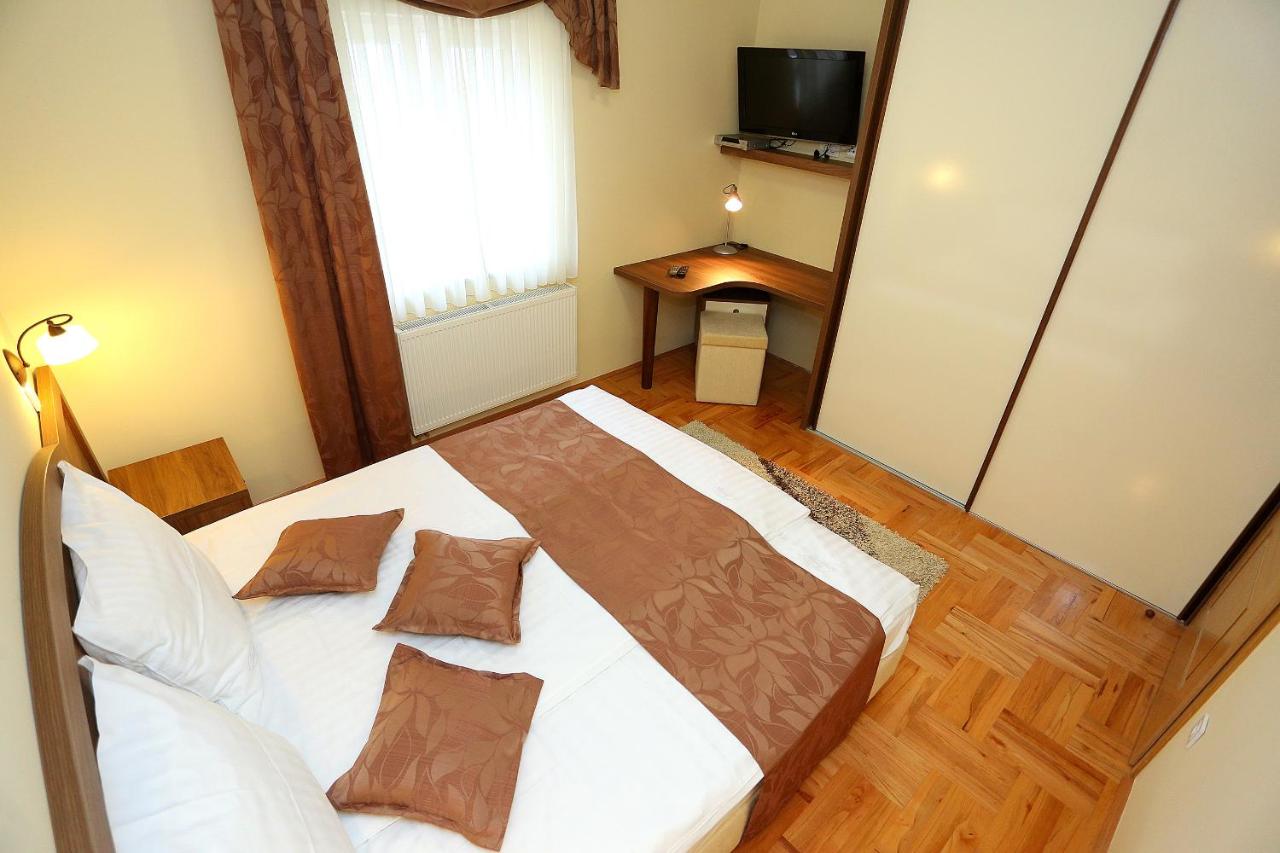 Apartment mit 2 Schlafzimmern und Terrasse