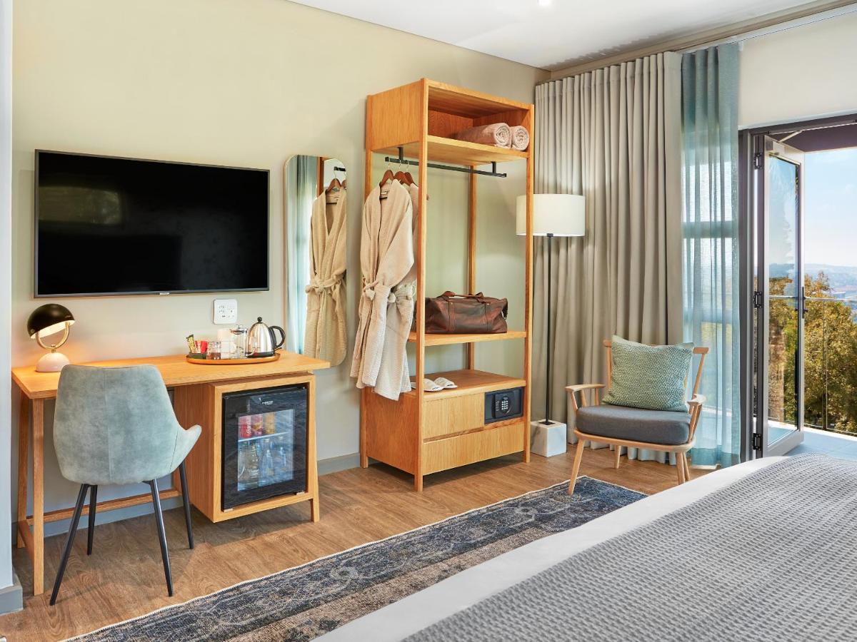 King Room with Garden View