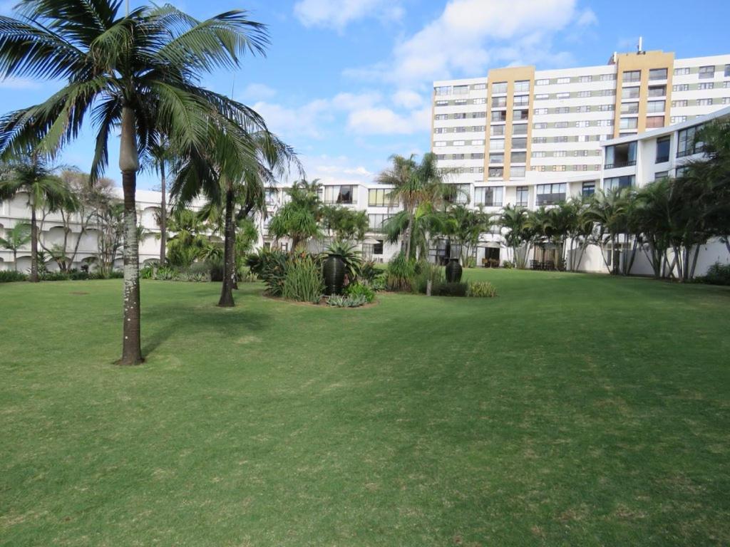 Breakers Resort, 413 Umhlanga Beachfront - B&B