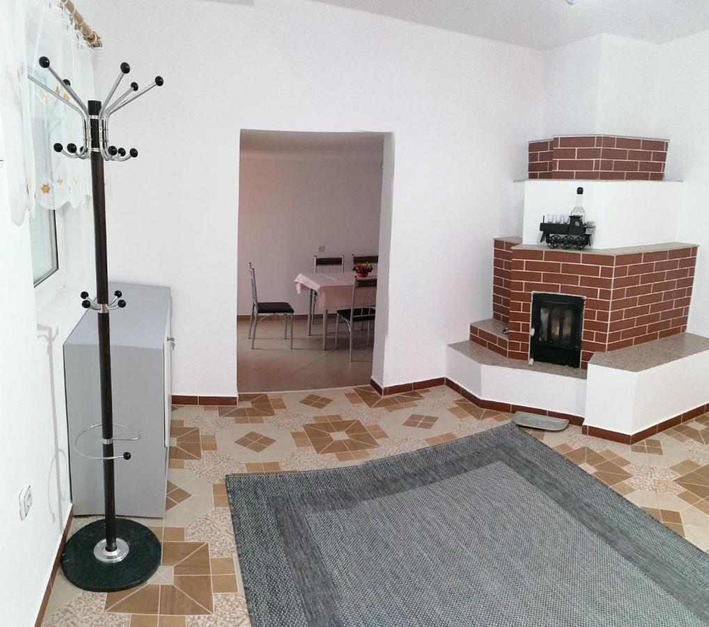 Ugralet - Ferienwohnung