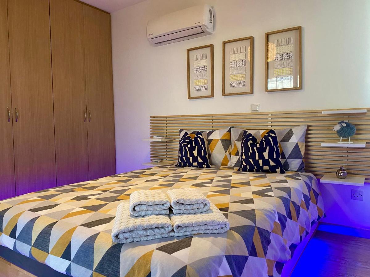 B&B Larnaca - Fat Cow Apartment 103 - Bed and Breakfast Larnaca