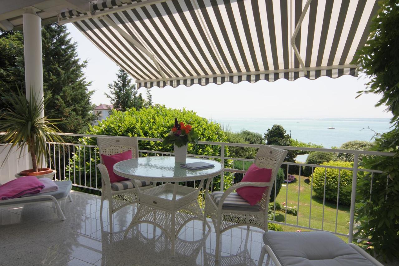 Studio with Lake View