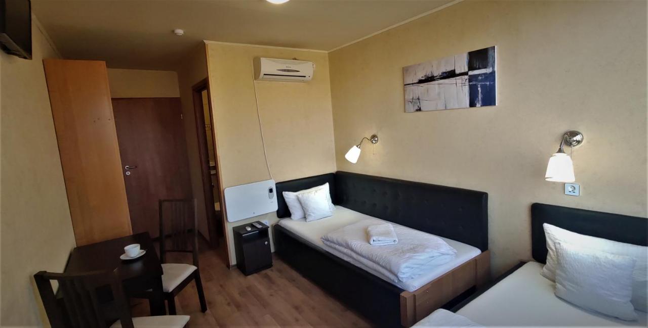 Twin Room with Bathroom