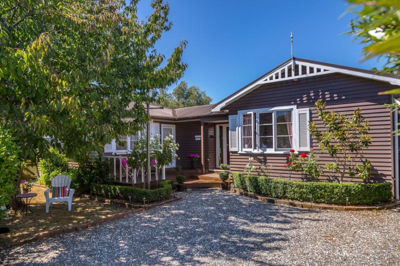 Bronte House - Bed and Breakfast