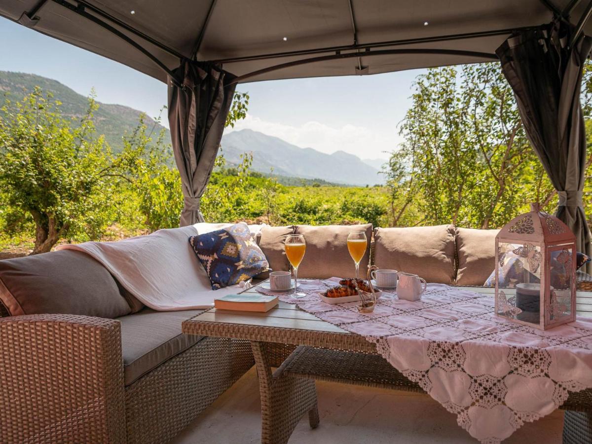 One Bedroom Apartment with Terrace