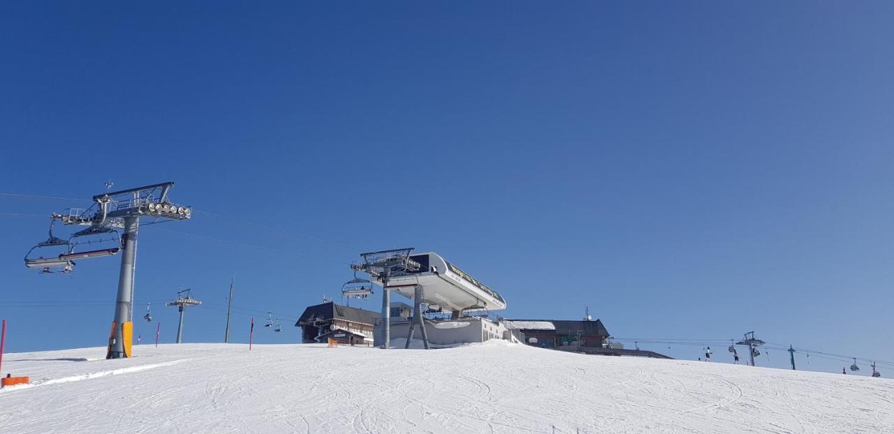 Ferienwohnung Karasek mit Seeblick - B&B Sattendorf