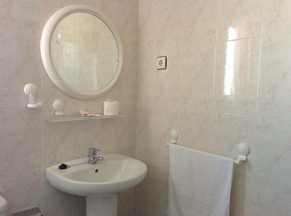 Triple Room with Private Bathroom