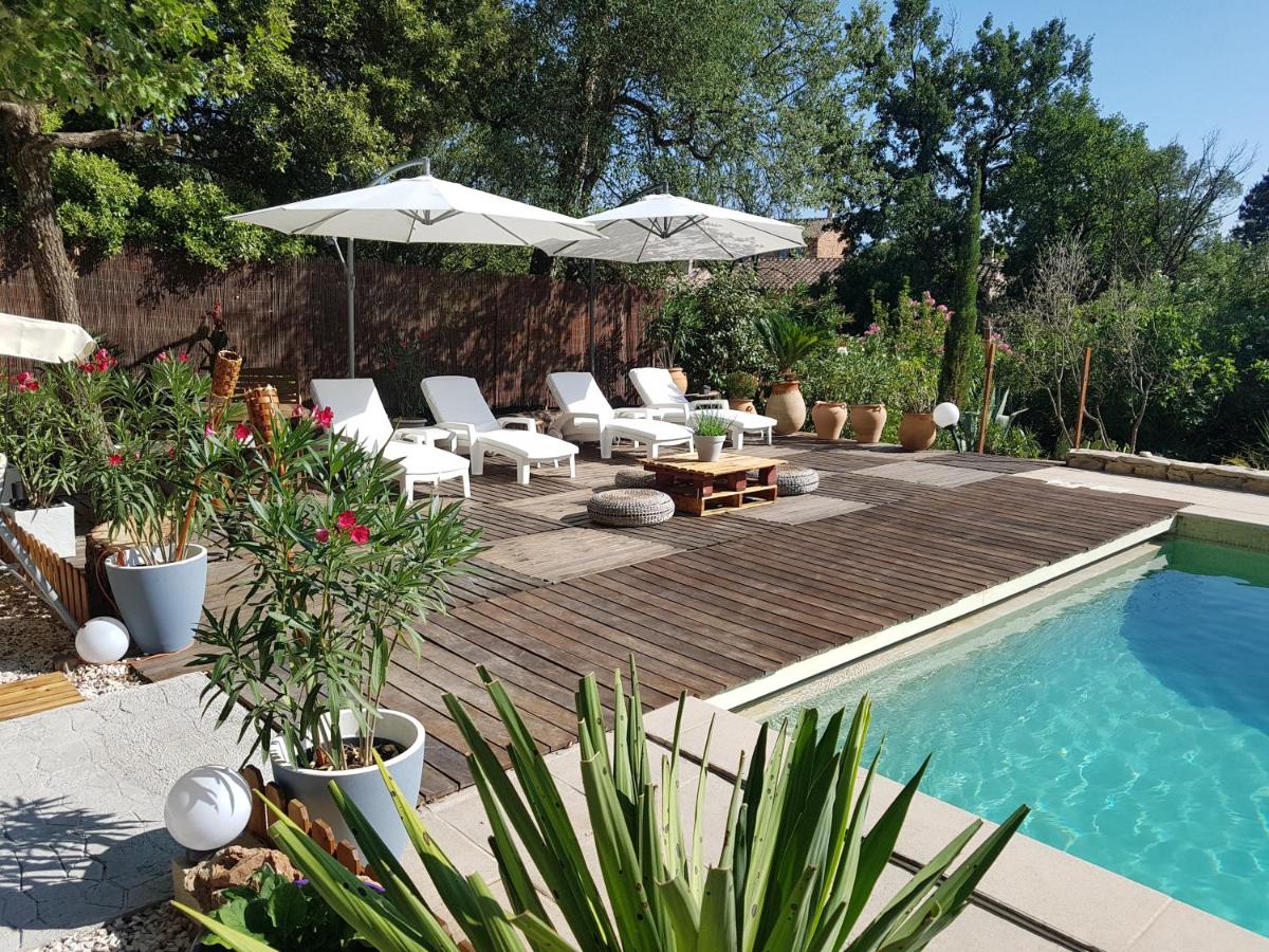 Mas Provençal au Cannet des Maures - B&B