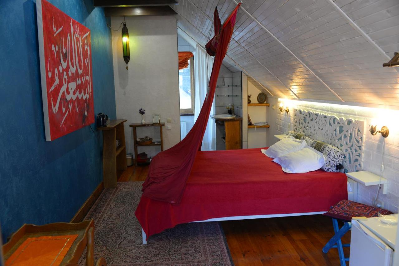 B&B Kamianets-Podilskyi - Romantic Guest House - Bed and Breakfast Kamianets-Podilskyi