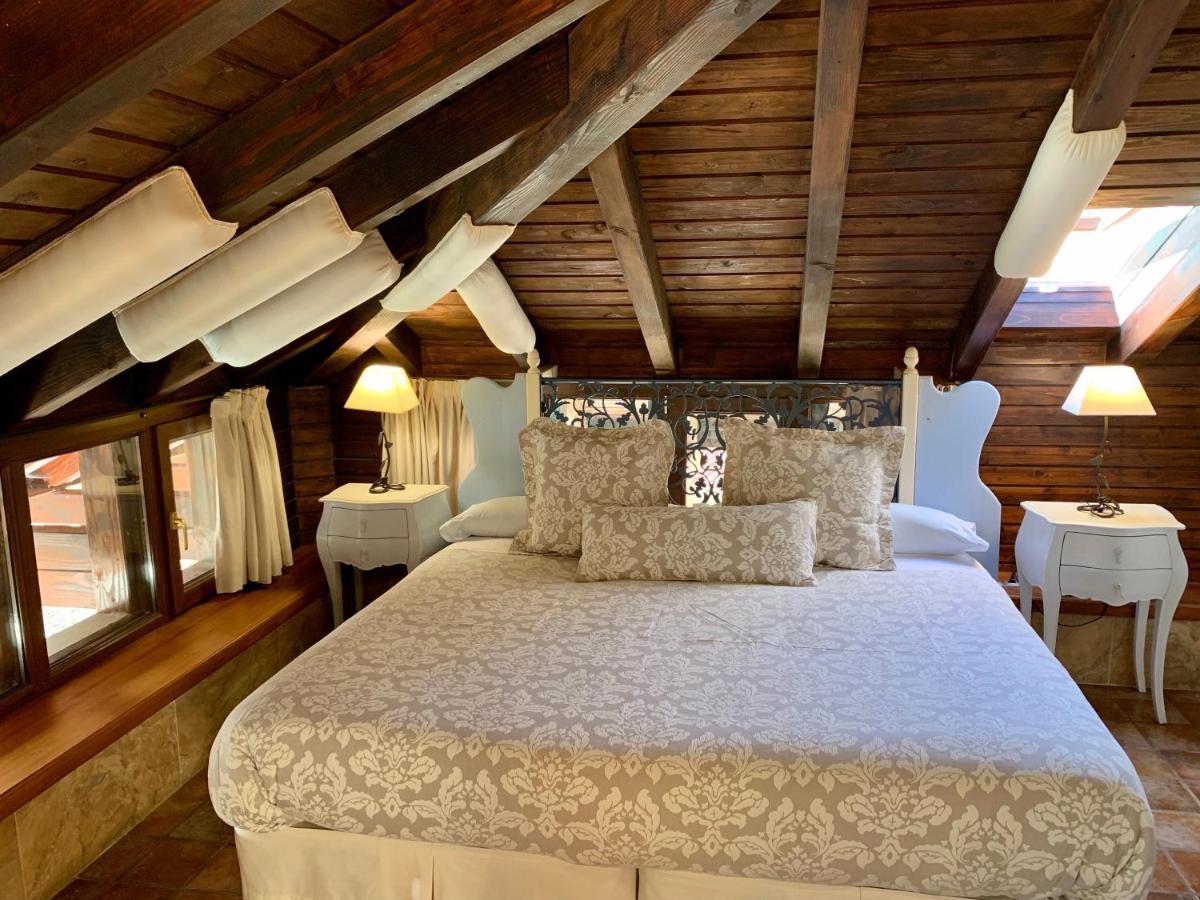 Luxury Suite with Spa Bath