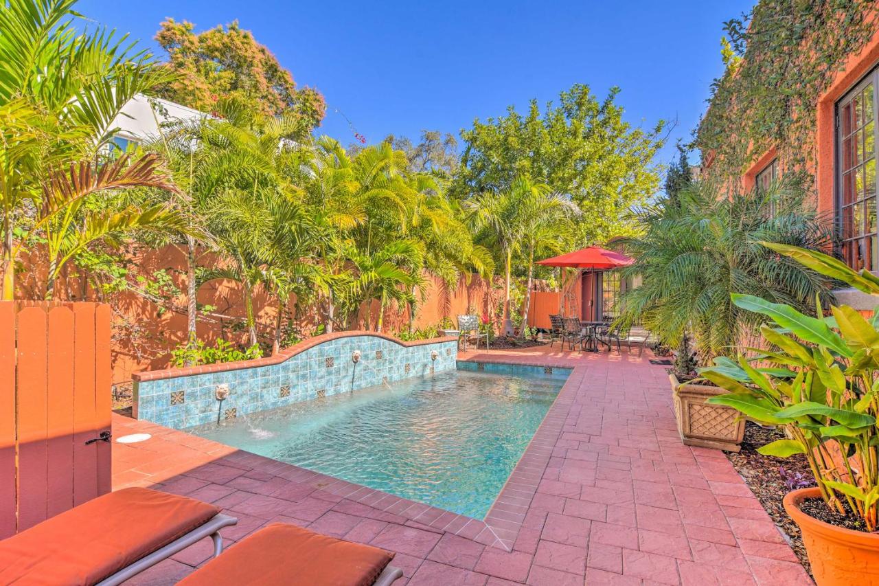 Vibrant Sarasota Studio Less Than 1 Mile from the Beach! - B&B Sarasota