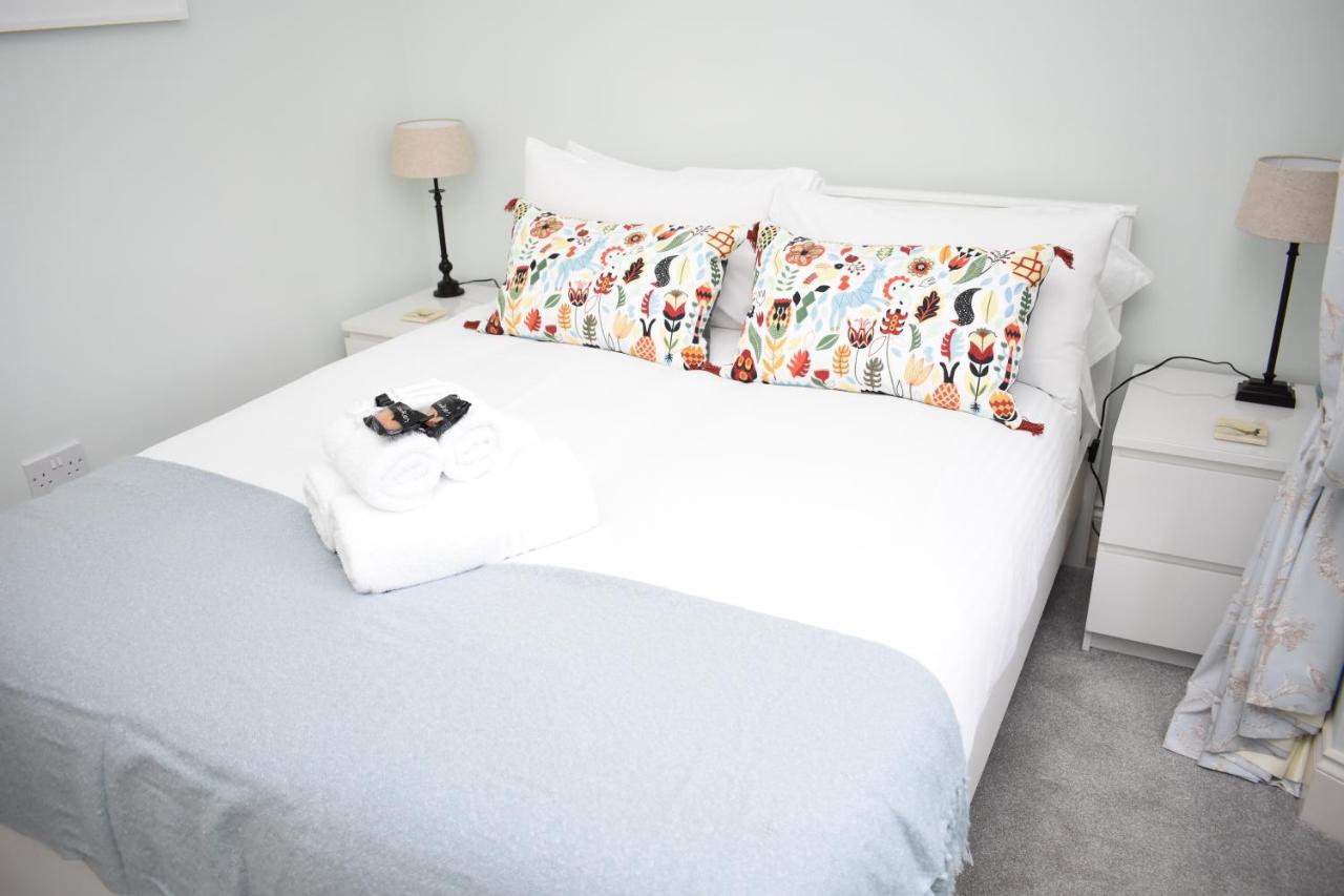 Bernard St - Bright and spacious 1 bed apartment at the Shore! - Chambres d’hôtes Édimbourg